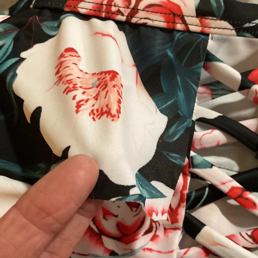 Bikini Swimsuit Floral and Ruffle Swim Suit Size XL * - Picture 10 of 10